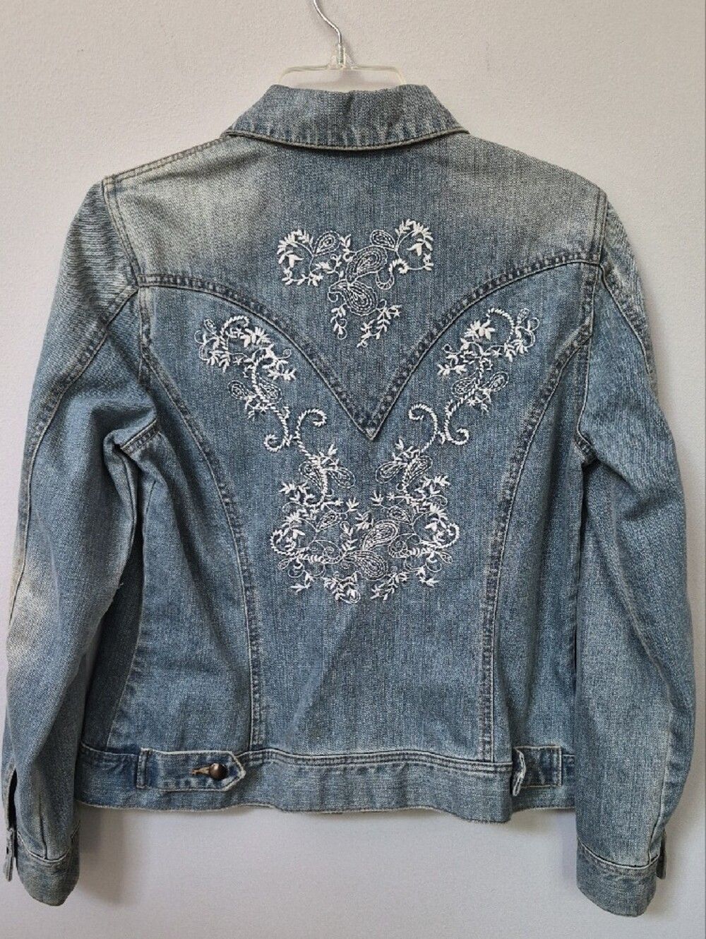 Coldwater Creek Embroidered Denim Jacket Womens 10 Coastal Cowgirl Cottagecore